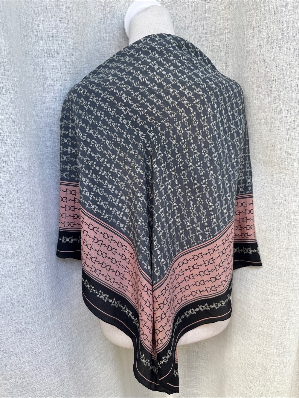 vintage Carat pink black silk scarf all-over geometric chain print